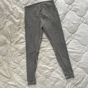 Lululemon Gray Leopard Aligns - 7/8 length